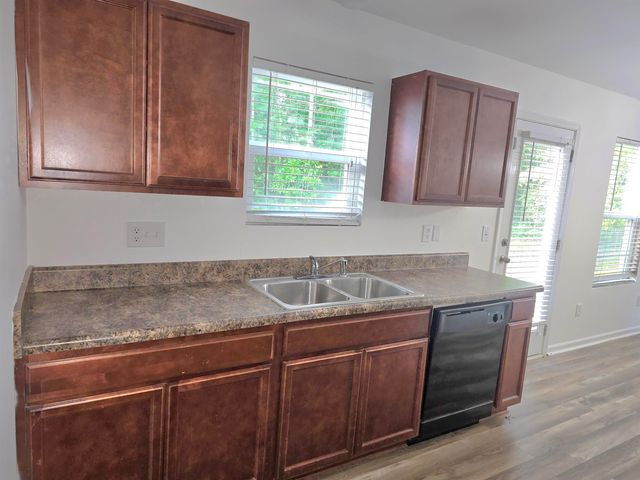 5 Bethel Street, Spartanburg, SC 29306