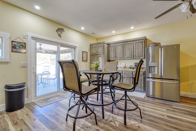 275 Michaels Ct, Chesnee, SC 29323