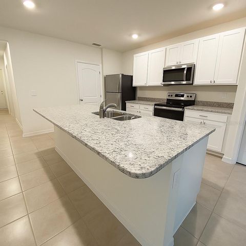 5216 GREENHEART AVENUE, Mount Dora, FL 32757
