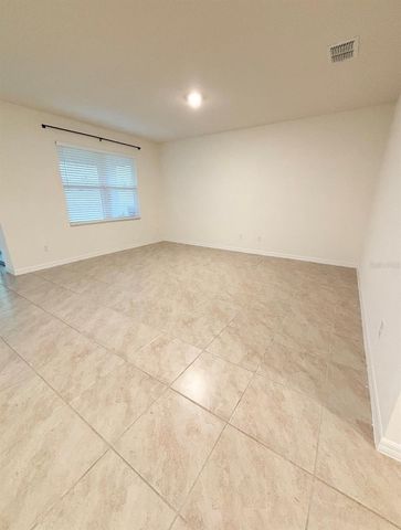 5216 GREENHEART AVENUE, Mount Dora, FL 32757