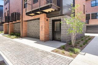 331 SW Sweetspire Court, Bentonville, AR 72712