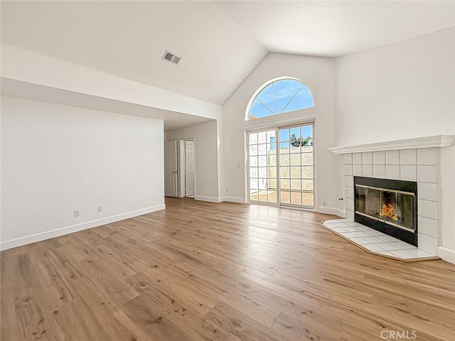 206 Camino Cortina, Camarillo, CA 93010