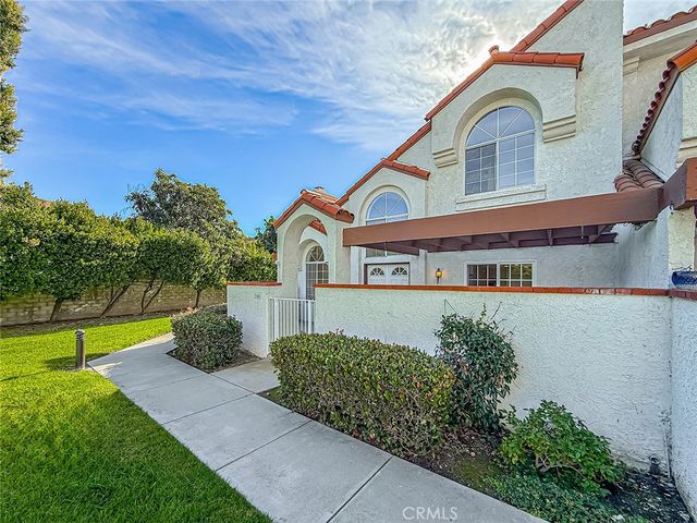 206 Camino Cortina, Camarillo, CA 93010