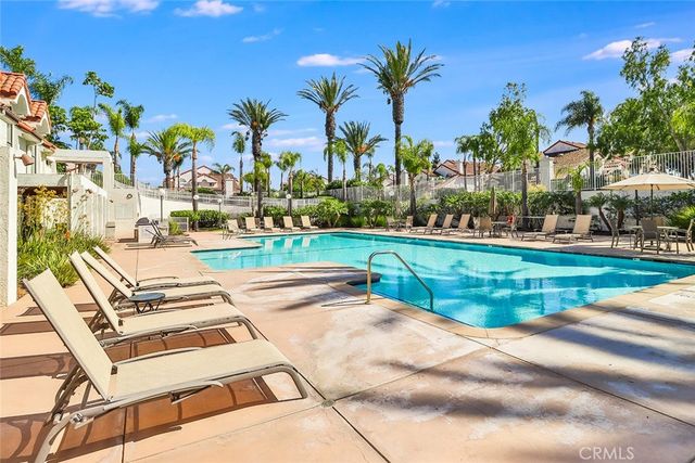 206 Camino Cortina, Camarillo, CA 93010