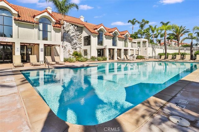 206 Camino Cortina, Camarillo, CA 93010