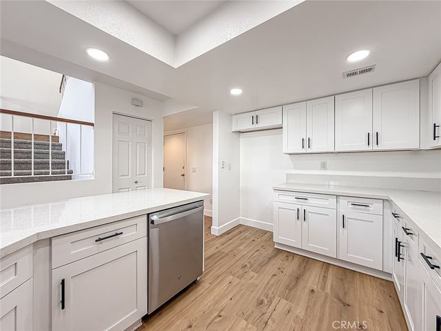 206 Camino Cortina, Camarillo, CA 93010