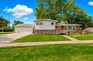 178 W Normandy Drive, Chicago Heights, IL 60411