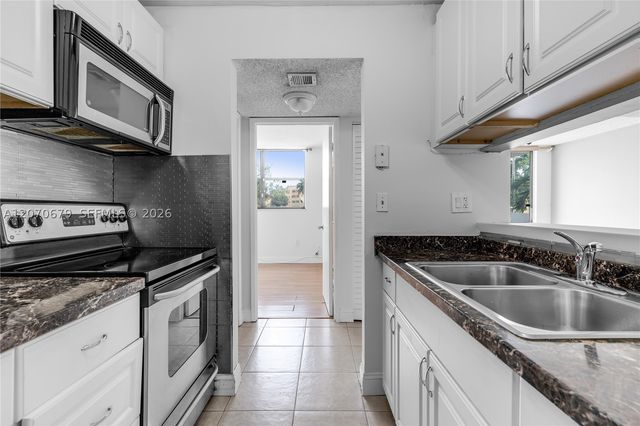 8004 SW 149th Ave C216, Miami, FL 33193