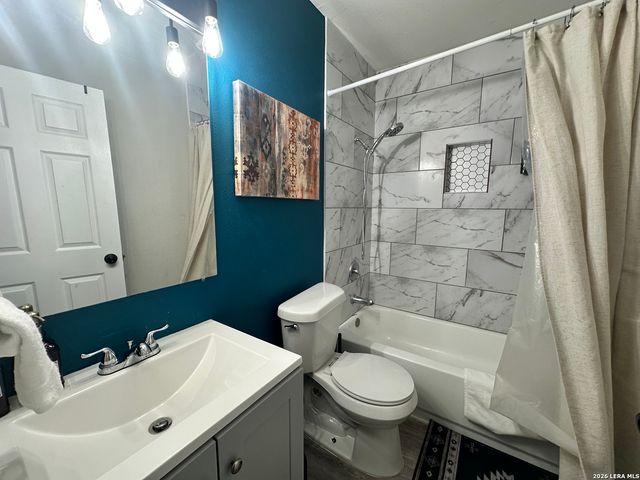 819 BIG SKY DR, San Antonio, TX 78245