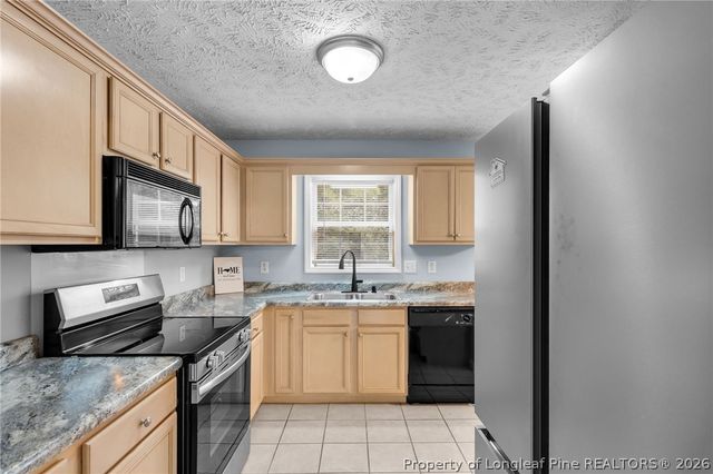 117 Jefferson Drive, Raeford, NC 28376