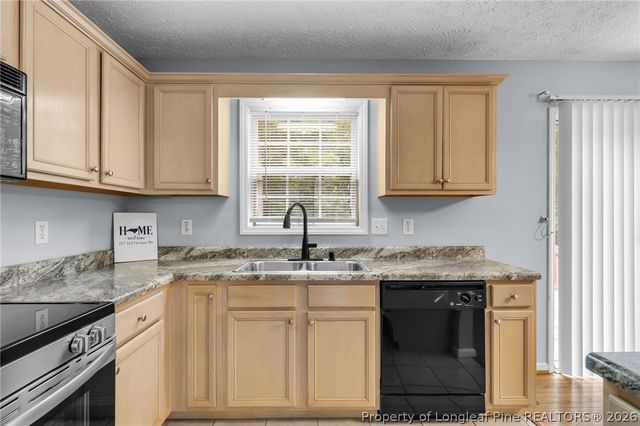117 Jefferson Drive, Raeford, NC 28376