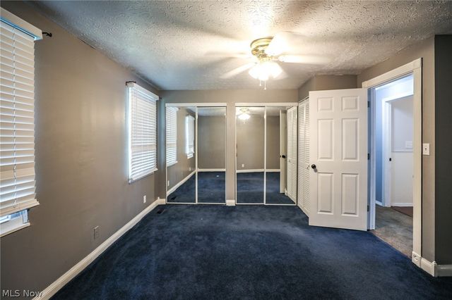1073 Sunnywood Lane, Ravenna, OH 44266