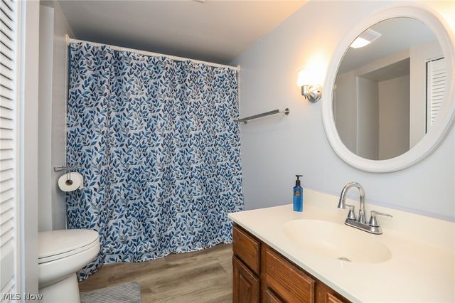 1073 Sunnywood Lane, Ravenna, OH 44266