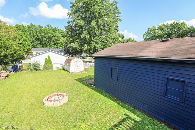 1073 Sunnywood Lane, Ravenna, OH 44266