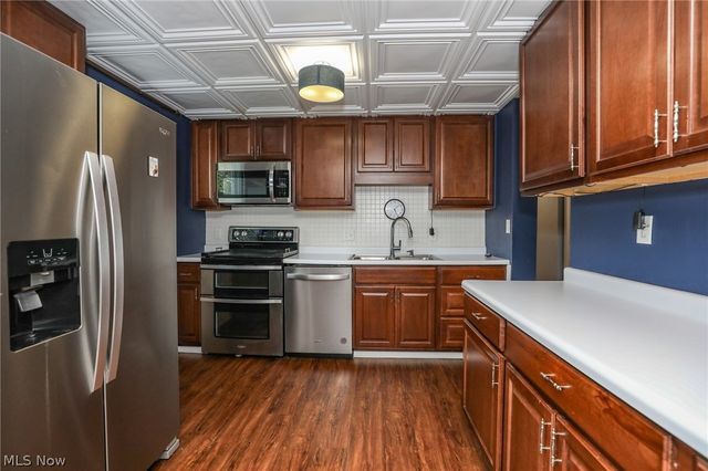 1073 Sunnywood Lane, Ravenna, OH 44266