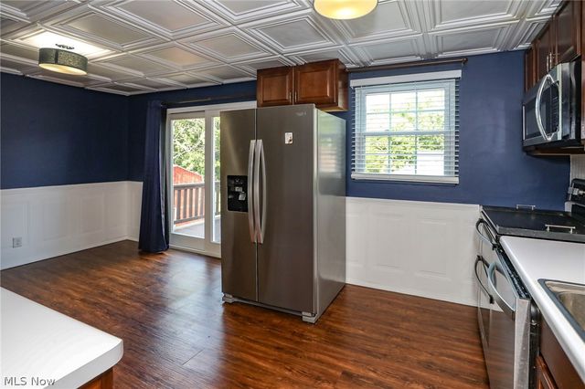 1073 Sunnywood Lane, Ravenna, OH 44266