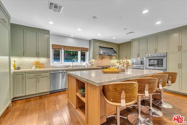 3741 Royal Woods Drive, Sherman Oaks, CA 91403