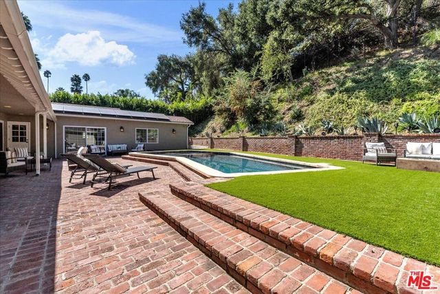 3741 Royal Woods Drive, Sherman Oaks, CA 91403