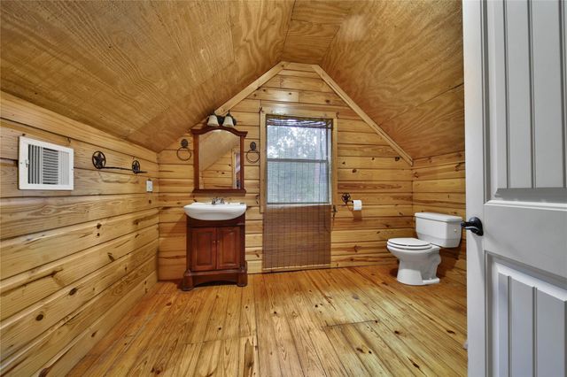 90 Recreation Lane, Coldspring, TX 77331