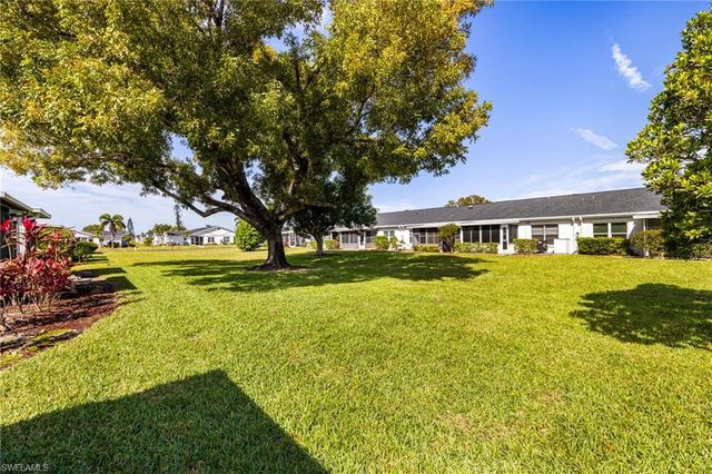 6834 Bogey DR, Fort Myers, FL 33919