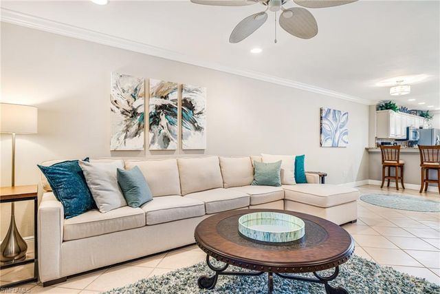 6834 Bogey DR, Fort Myers, FL 33919