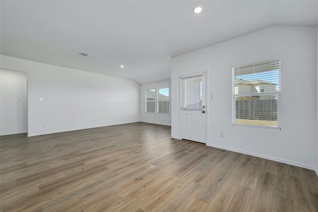 1015 Ascari CT, Hutto, TX 78634