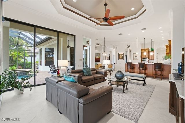 6891 Lakewood Isle DR, Fort Myers, FL 33908