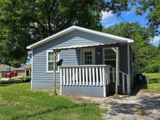 423 E Sherman Street, Sherman, TX 75090