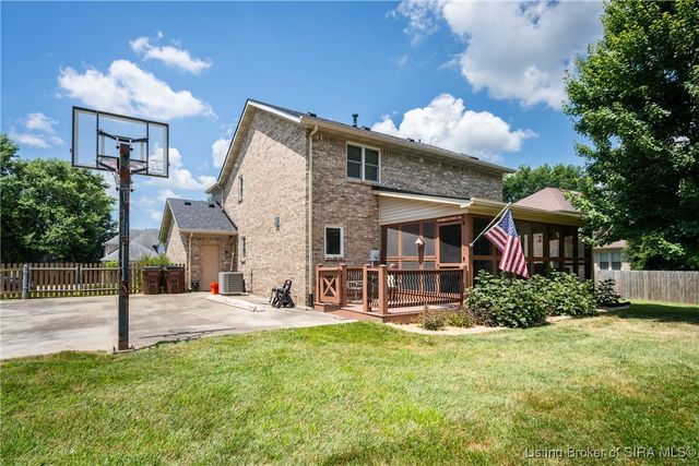 3603 Palmetto Dunes, Jeffersonville, IN 47130