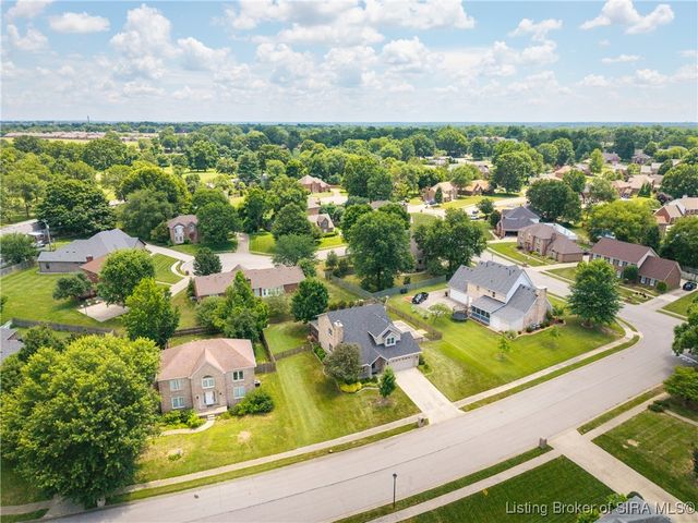 3603 Palmetto Dunes, Jeffersonville, IN 47130