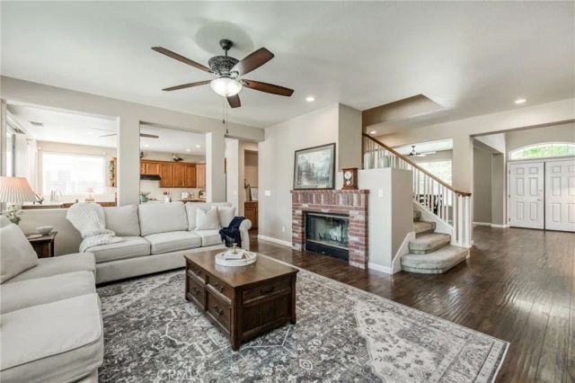 2612 E Shea Drive, Fresno, CA 93720