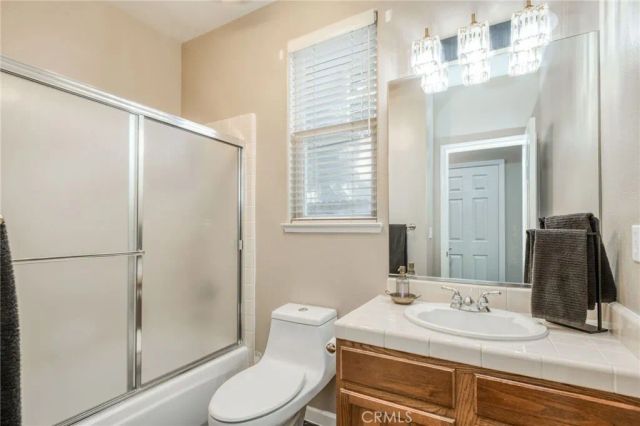 2612 E Shea Drive, Fresno, CA 93720