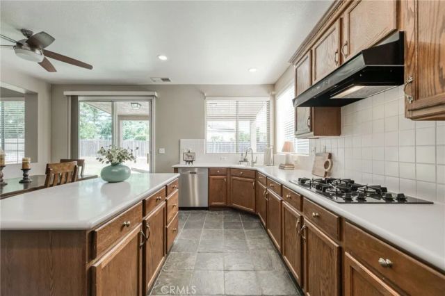 2612 E Shea Drive, Fresno, CA 93720