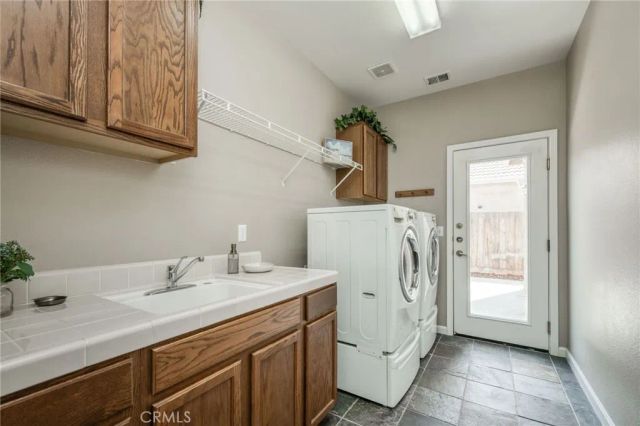 2612 E Shea Drive, Fresno, CA 93720