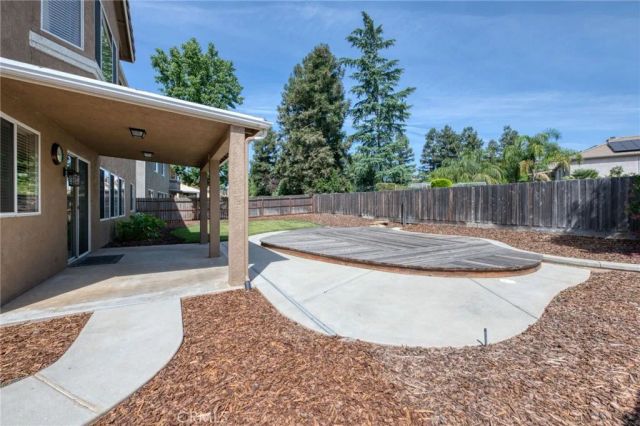 2612 E Shea Drive, Fresno, CA 93720