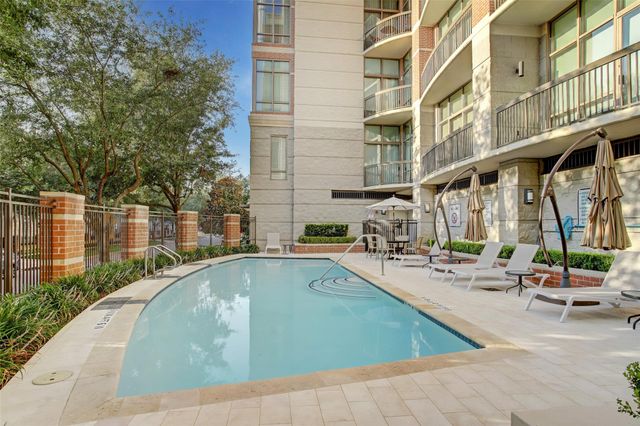 2211 Briarglen Drive 604, Houston, TX 77027
