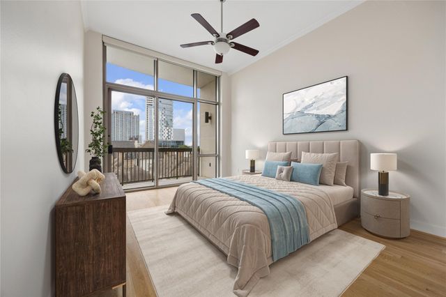 2211 Briarglen Drive 604, Houston, TX 77027