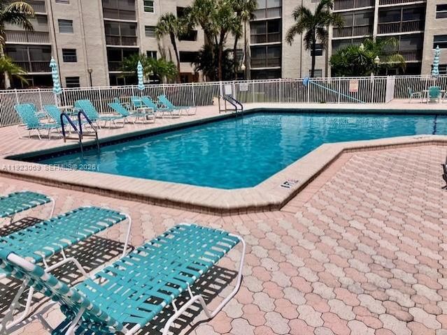 3910 Inverrary Boulevard 304B, Lauderhill, FL 33319