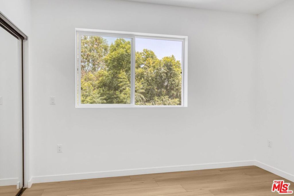 Image 58 of property listing at 10828 Hesby Street, North Hollywood, CA 91601