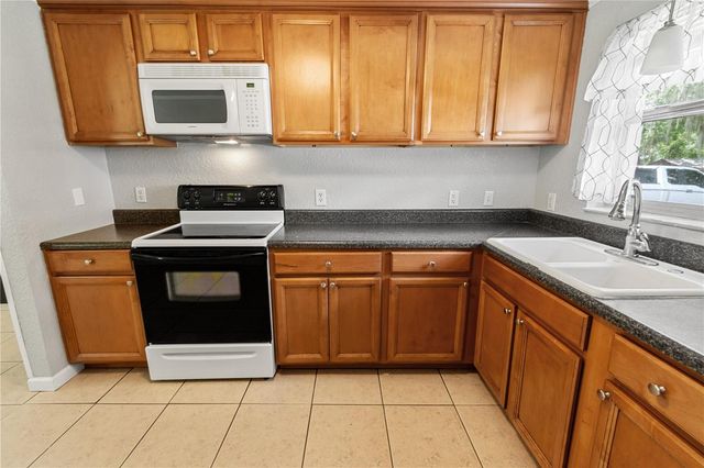 621 WILDER ROAD, Lakeland, FL 33809
