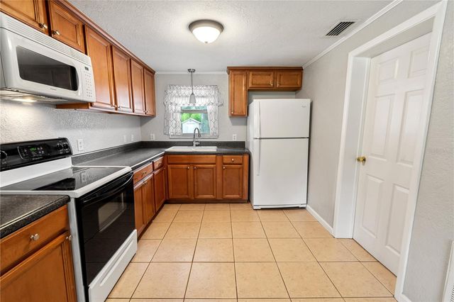 621 WILDER ROAD, Lakeland, FL 33809