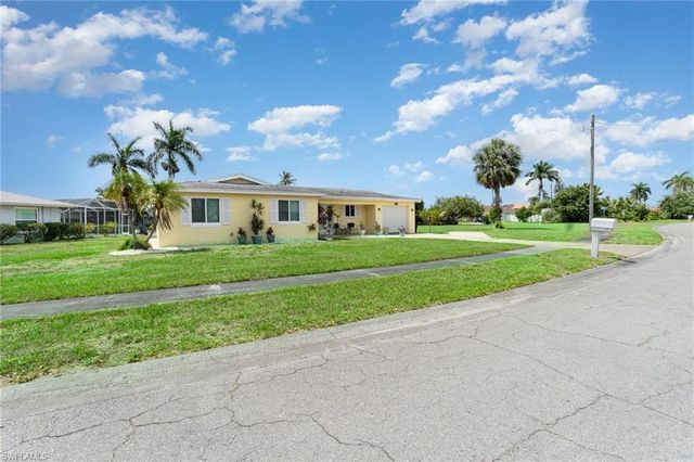 1751 Lakeview BLVD, North Fort Myers, FL 33903