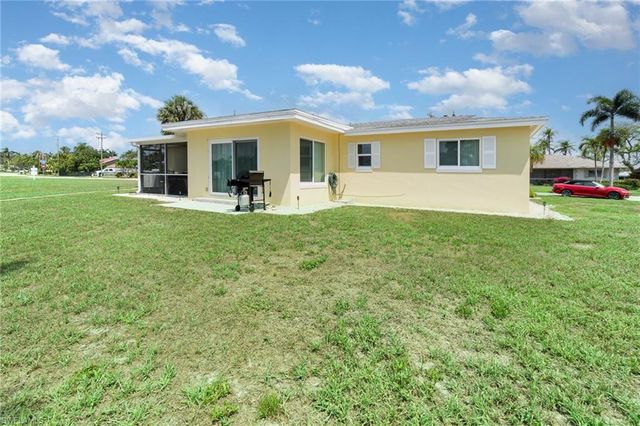 1751 Lakeview BLVD, North Fort Myers, FL 33903