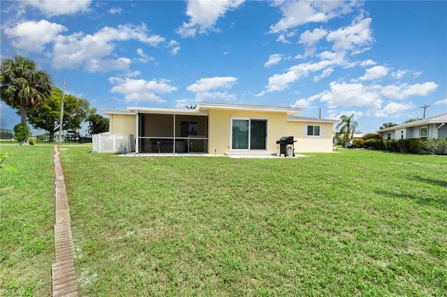 1751 Lakeview BLVD, North Fort Myers, FL 33903