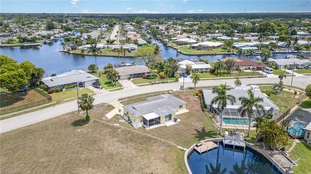 1751 Lakeview BLVD, North Fort Myers, FL 33903