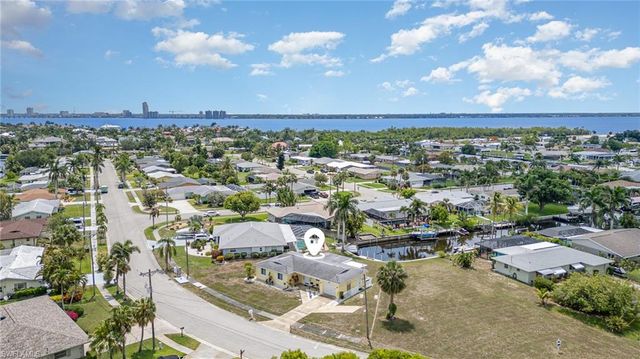 1751 Lakeview BLVD, North Fort Myers, FL 33903