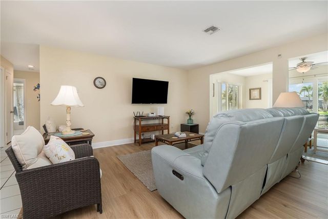 1751 Lakeview BLVD, North Fort Myers, FL 33903