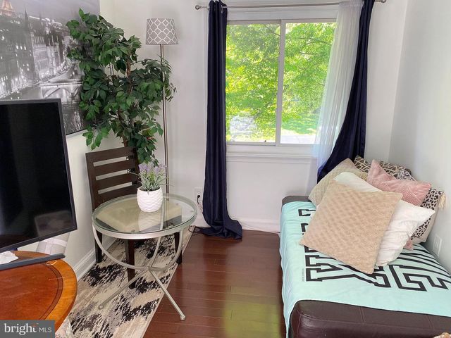 5705 DENFIELD RD, Rockville, MD 20851
