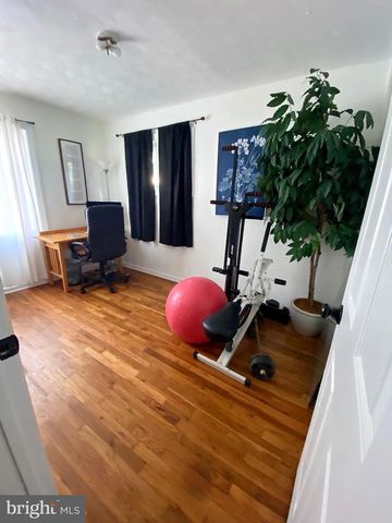 5705 DENFIELD RD, Rockville, MD 20851