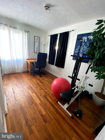 5705 DENFIELD RD, Rockville, MD 20851